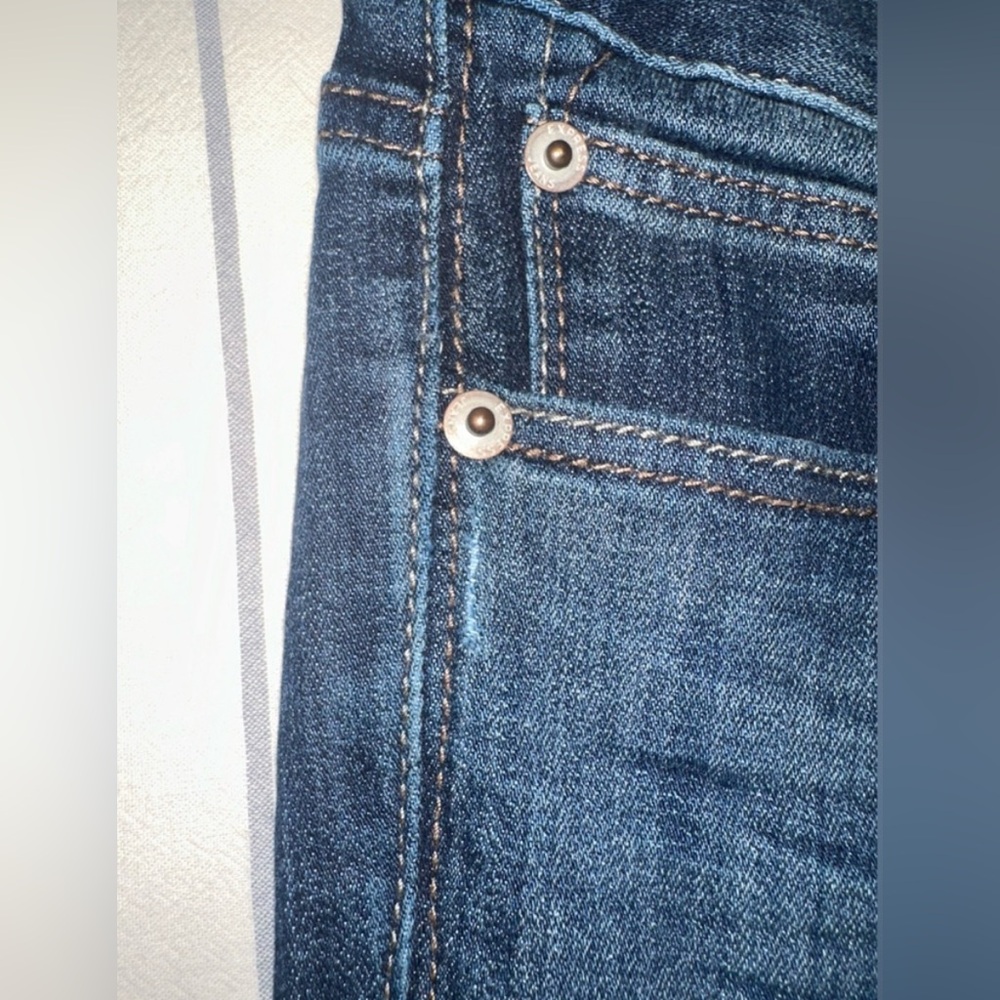 EXPRESS Women’s Classic Low Rise Blue Jeans - Picture 3 of 6